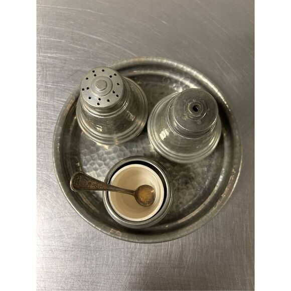 Vintage My Lady, English, 3139 signed Hand Hammered Pewter Cruet Salt & Pepper S - Picture 8 of 8